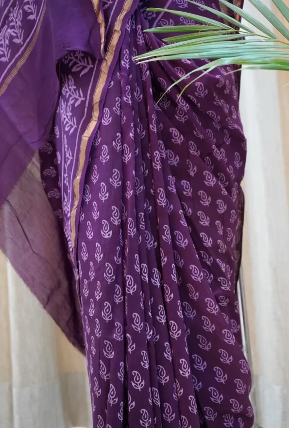 Elegant Chanderi silk saree in purple with golden zari border – Shriyyum