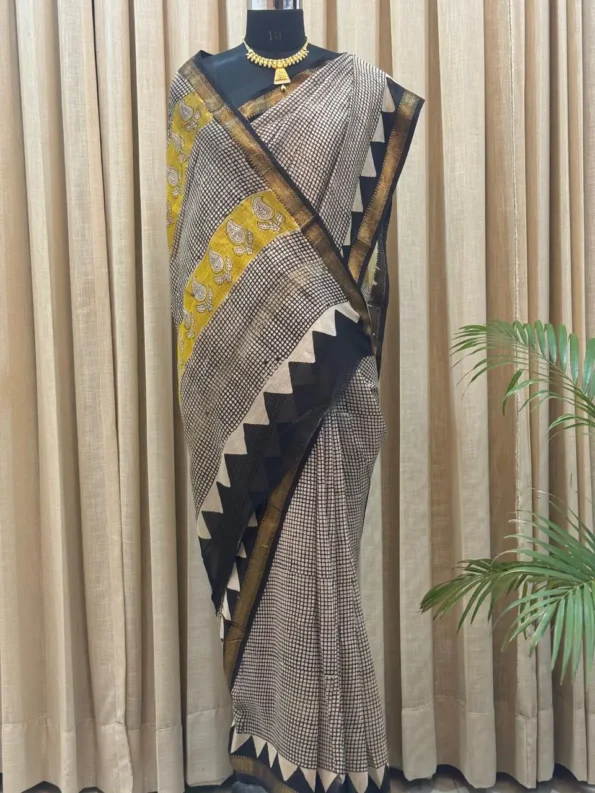 Authentic Maheshwari Silk-Cotton saree with traditional handloom weave – Shriyyum